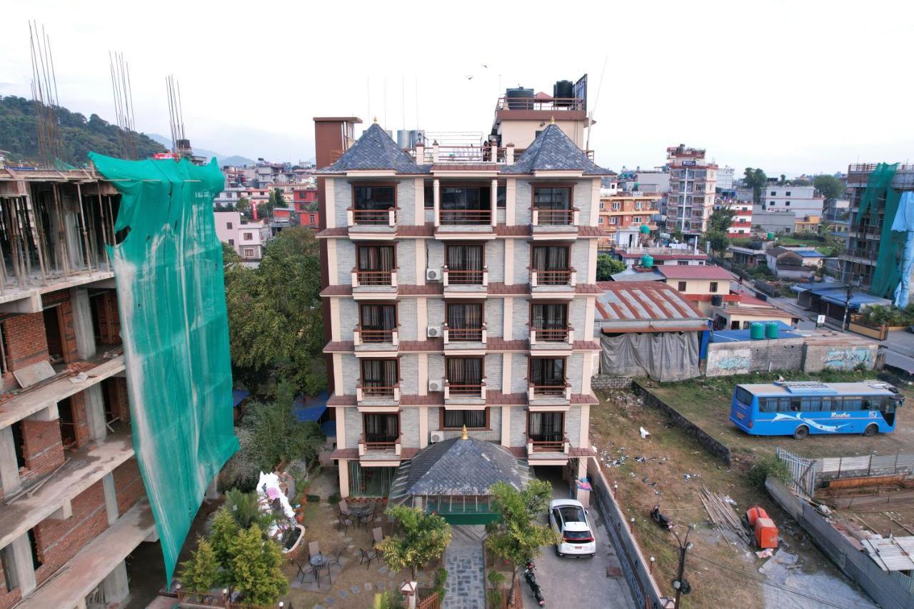 Kumari Star Inn Pokhara Eksteriør billede